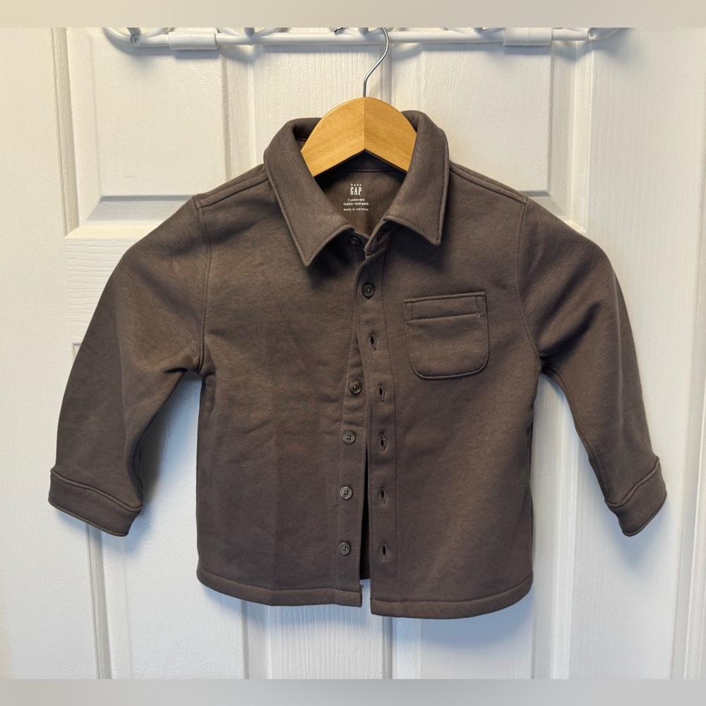 BNWOT GAP fleece button down shirt/Shacket
